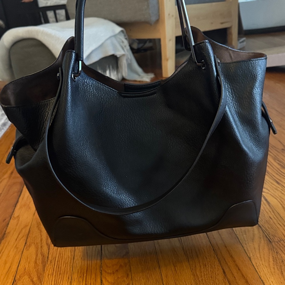 Sondra Roberts Black Leather Shoulder Bag